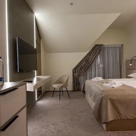 Rarau Retreat 4* Câmpulung Moldovenesc
