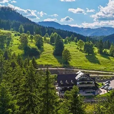 Rarau Retreat Hotell Câmpulung Moldovenesc